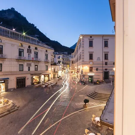 Dimore De Luca Pensión Amalfi